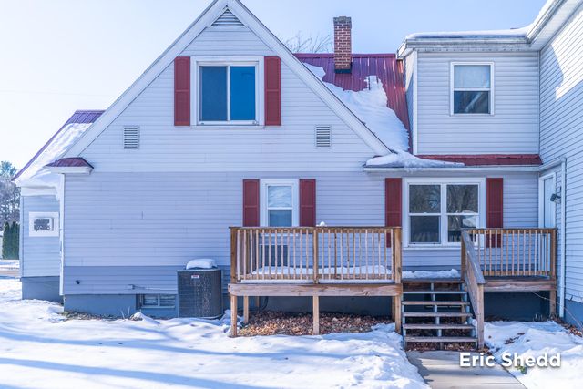 631 3 Mile Road NE, Grand Rapids, MI 49505