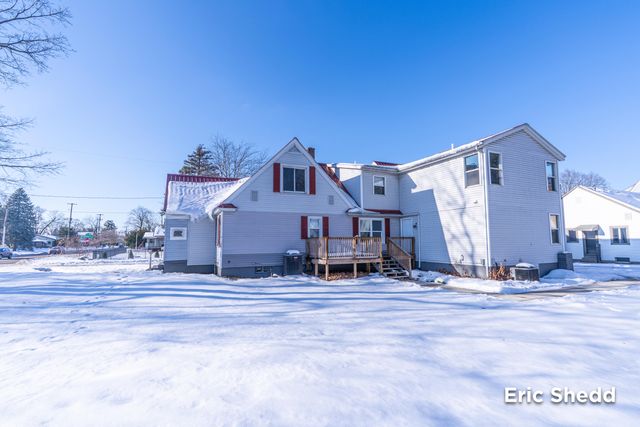 631 3 Mile Road NE, Grand Rapids, MI 49505