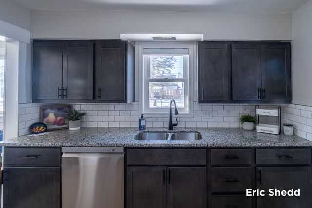 631 3 Mile Road NE, Grand Rapids, MI 49505