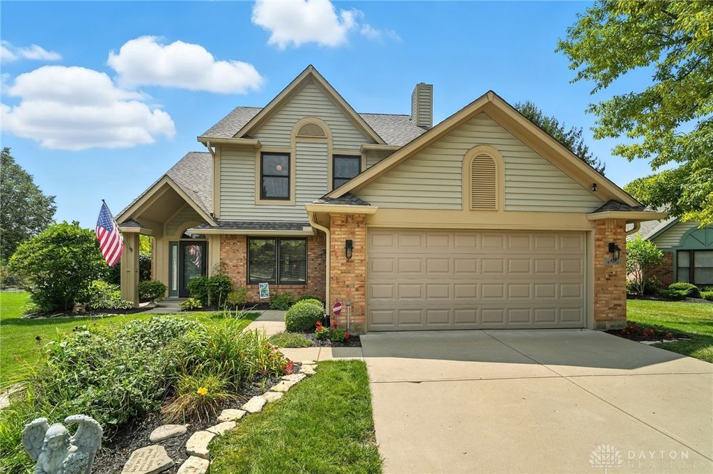 487 Cloverhill Court, Beavercreek Twp, OH 45440