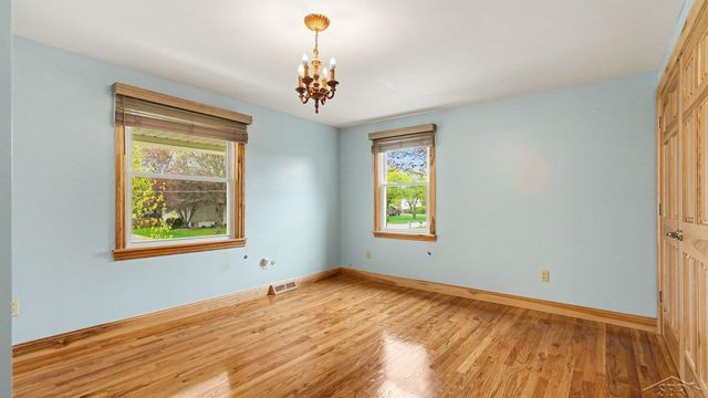 341 Foxboro Road, Saginaw Twp, MI 48638