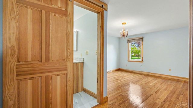 341 Foxboro Road, Saginaw Twp, MI 48638