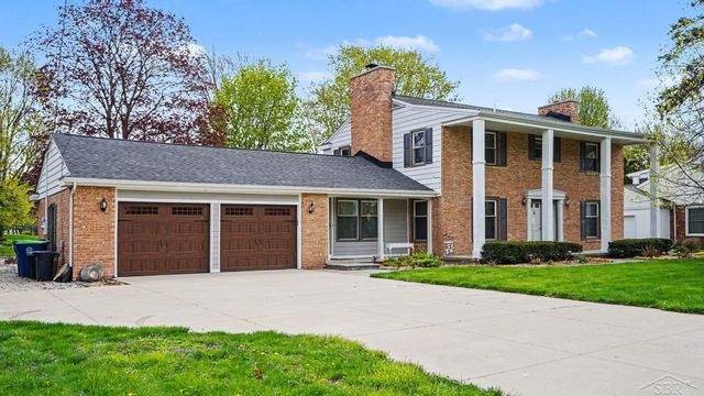 341 Foxboro Road, Saginaw Twp, MI 48638
