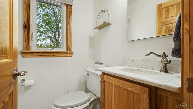 341 Foxboro Road, Saginaw Twp, MI 48638