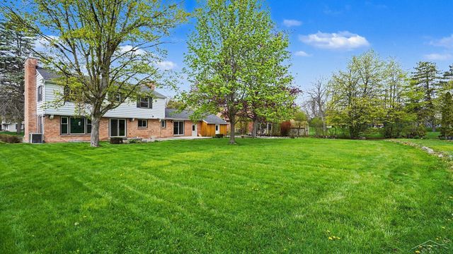 341 Foxboro Road, Saginaw Twp, MI 48638