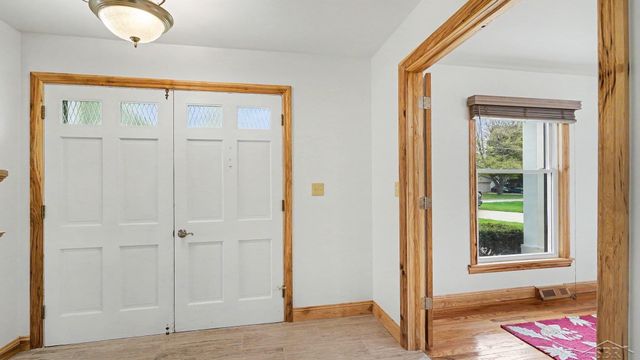 341 Foxboro Road, Saginaw Twp, MI 48638