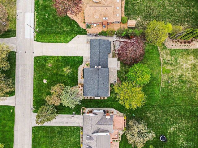 341 Foxboro Road, Saginaw Twp, MI 48638