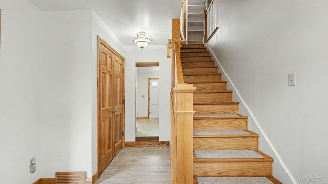 341 Foxboro Road, Saginaw Twp, MI 48638