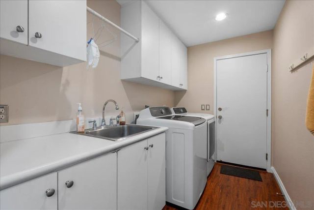 896 Piovana CT, Carlsbad, CA 92011