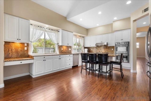 896 Piovana CT, Carlsbad, CA 92011
