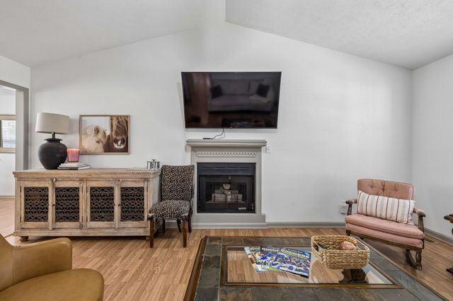 103 Edgewood Ave, Mount Pleasant, TN 38474