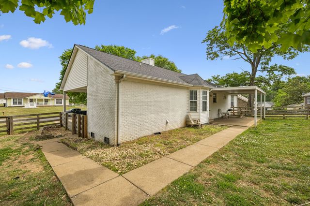 103 Edgewood Ave, Mount Pleasant, TN 38474