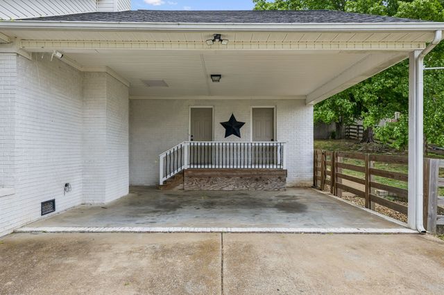 103 Edgewood Ave, Mount Pleasant, TN 38474