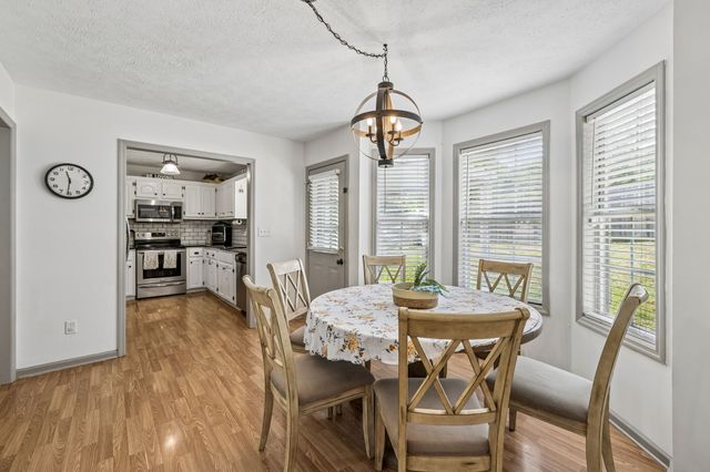 103 Edgewood Ave, Mount Pleasant, TN 38474