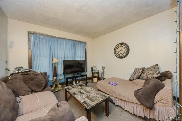 674 Humboldt Parkway, Buffalo, NY 14211