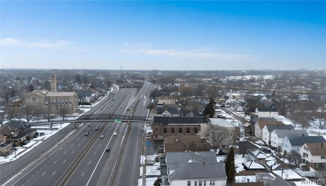674 Humboldt Parkway, Buffalo, NY 14211