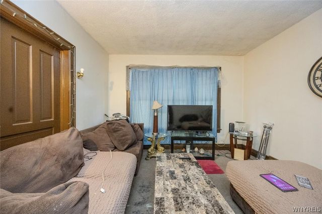 674 Humboldt Parkway, Buffalo, NY 14211