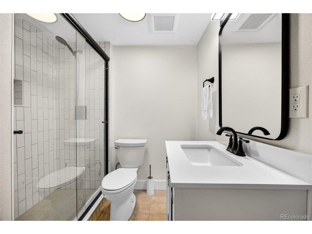 2707 E Jamison Ave, Centennial, CO 80122