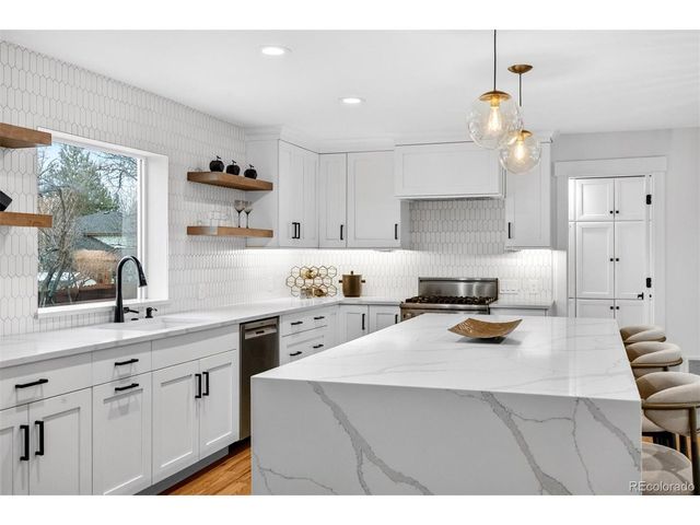 2707 E Jamison Ave, Centennial, CO 80122