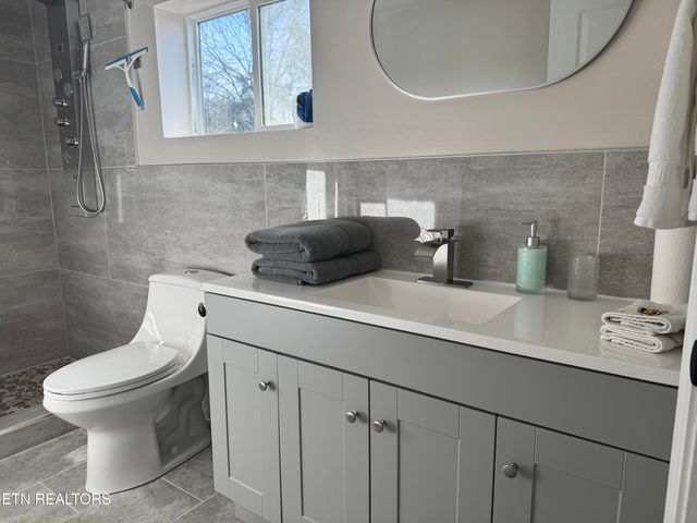 3116 Rector St, Knoxville, TN 37921