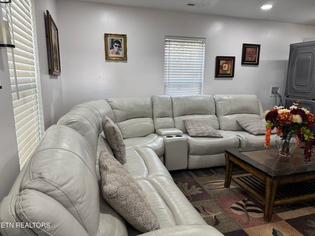 3116 Rector St, Knoxville, TN 37921