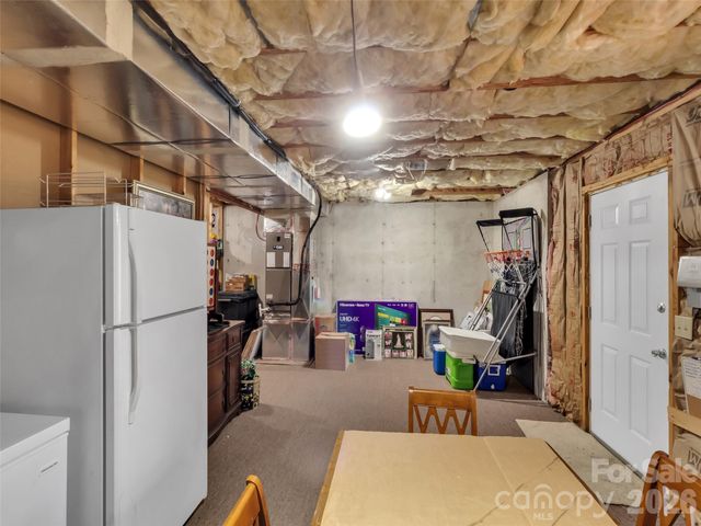 371 Falcon Ridge Drive, Waynesville, NC 28786