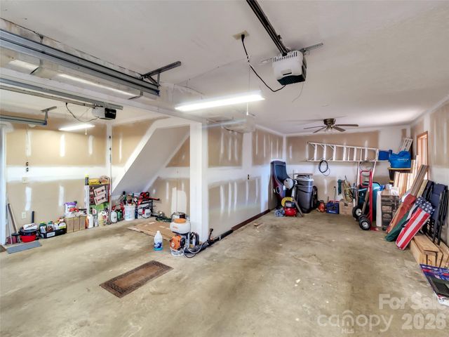 371 Falcon Ridge Drive, Waynesville, NC 28786