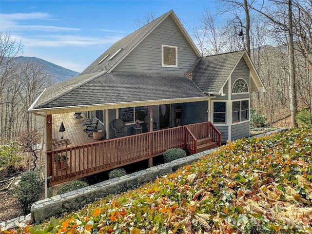 371 Falcon Ridge Drive, Waynesville, NC 28786