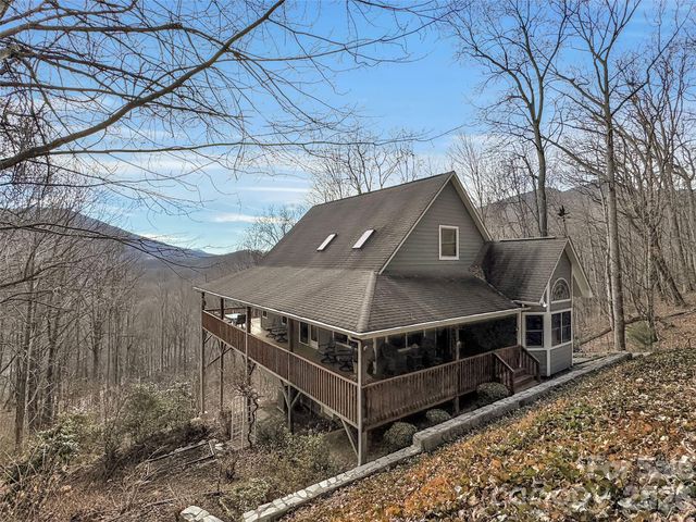 371 Falcon Ridge Drive, Waynesville, NC 28786