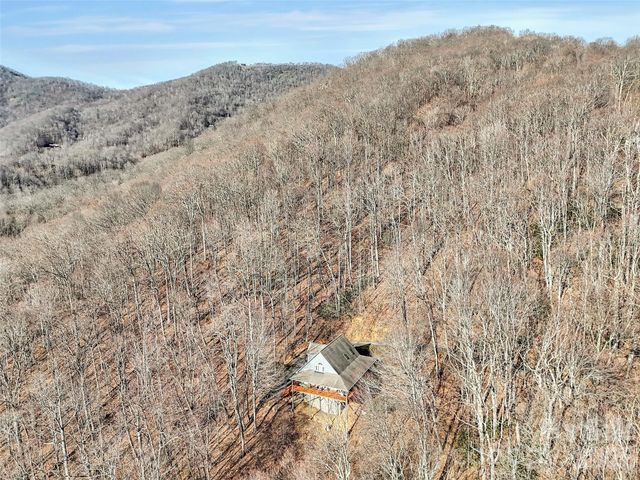 371 Falcon Ridge Drive, Waynesville, NC 28786