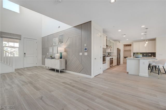 1075 North Water Street, Henderson, NV 89011
