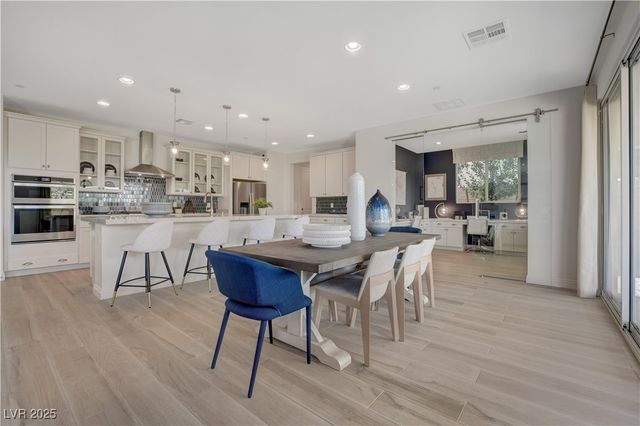 1075 North Water Street, Henderson, NV 89011