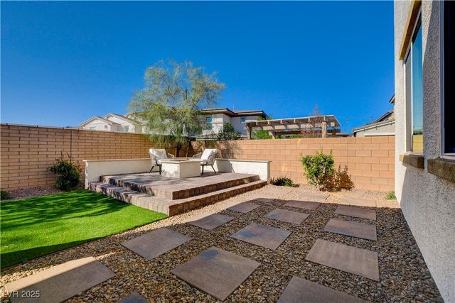 1075 North Water Street, Henderson, NV 89011