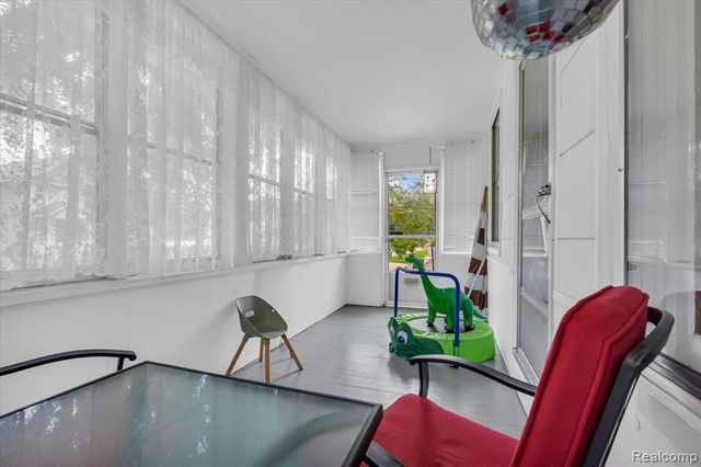 727 W 4th Street, Monroe, MI 48161