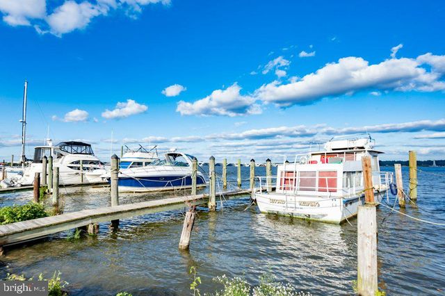 8815 SURREY CT, Alexandria, VA 22309