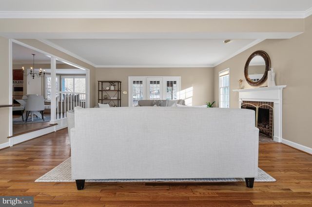 8815 SURREY CT, Alexandria, VA 22309