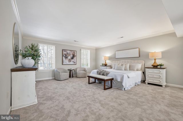 8815 SURREY CT, Alexandria, VA 22309