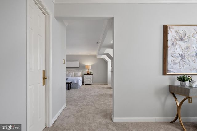 8815 SURREY CT, Alexandria, VA 22309