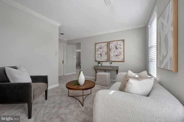 8815 SURREY CT, Alexandria, VA 22309