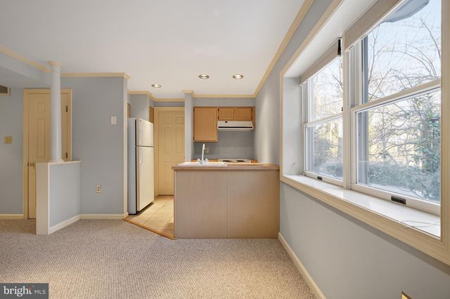 8815 SURREY CT, Alexandria, VA 22309