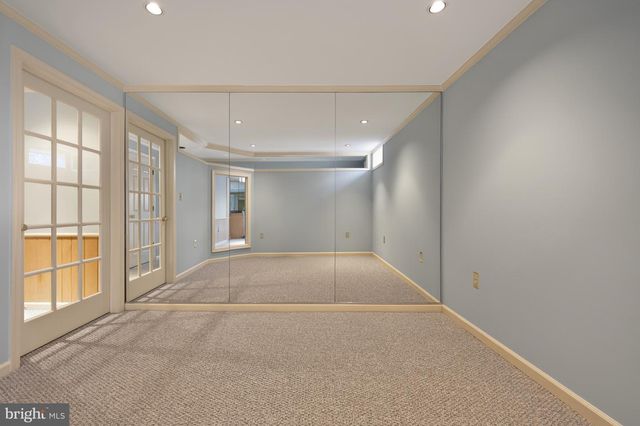 8815 SURREY CT, Alexandria, VA 22309