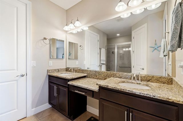 8440 ALBERATA VISTA DRIVE, Tampa, FL 33647