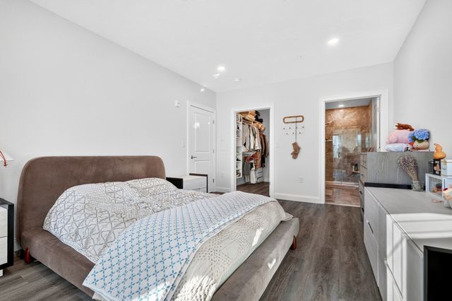 320 Middlesex Ave D202, Medford, MA 02155