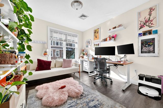 320 Middlesex Ave D202, Medford, MA 02155