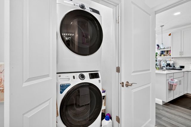 320 Middlesex Ave D202, Medford, MA 02155