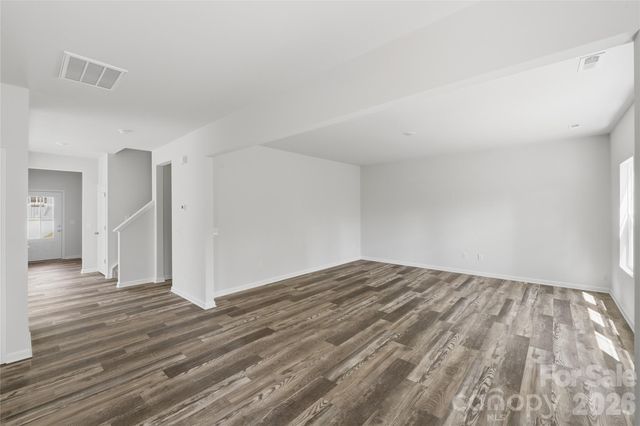 5156 Mark Drive NE, Hickory, NC 28601