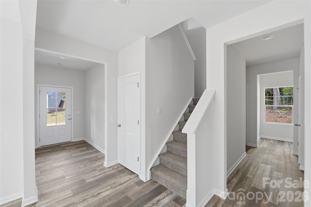 5156 Mark Drive NE, Hickory, NC 28601