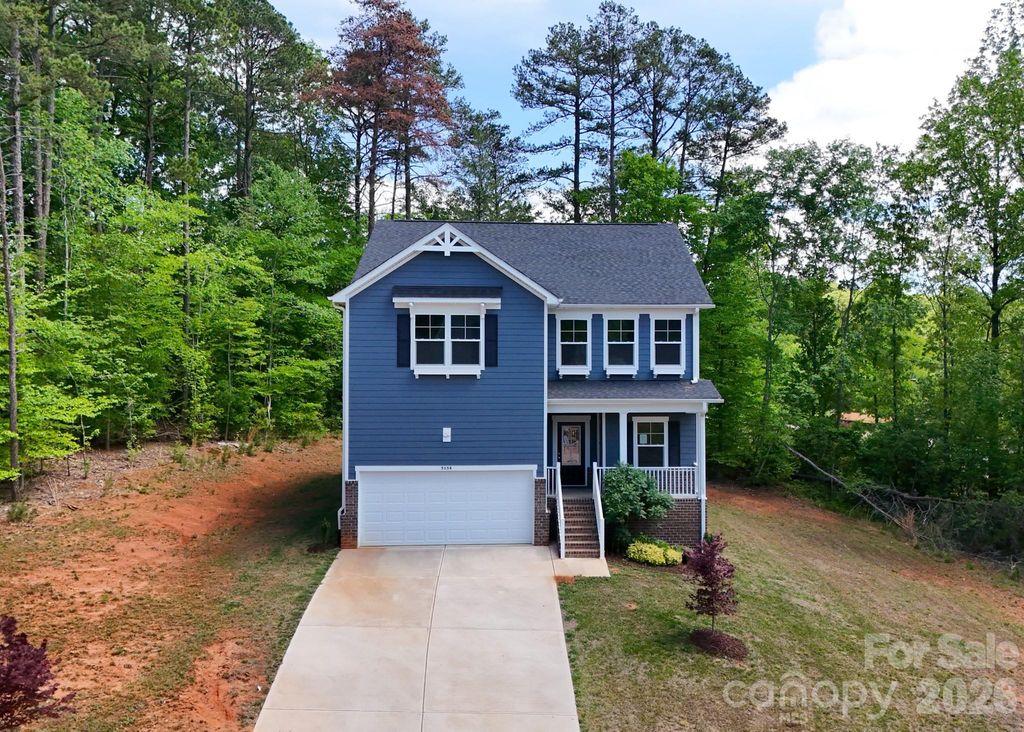 5156 Mark Drive NE, Hickory, NC 28601