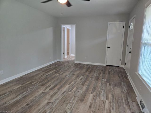 2116 Larkspur Drive, Greensboro, NC 27405
