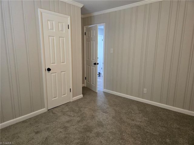 2116 Larkspur Drive, Greensboro, NC 27405